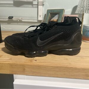 Nike Men's Black VaporMax Sneakers